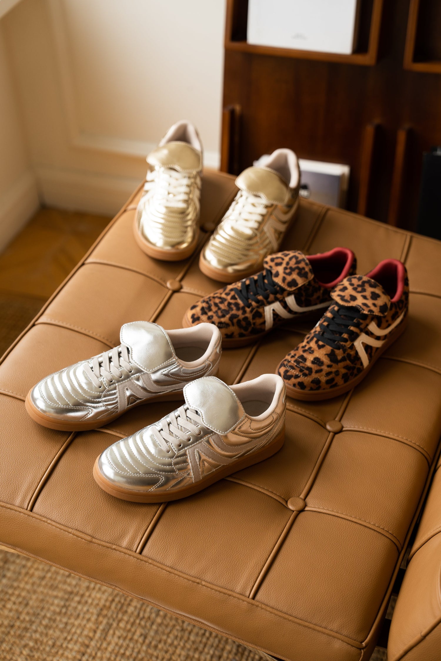 FASHION WALKING SNEAKERS