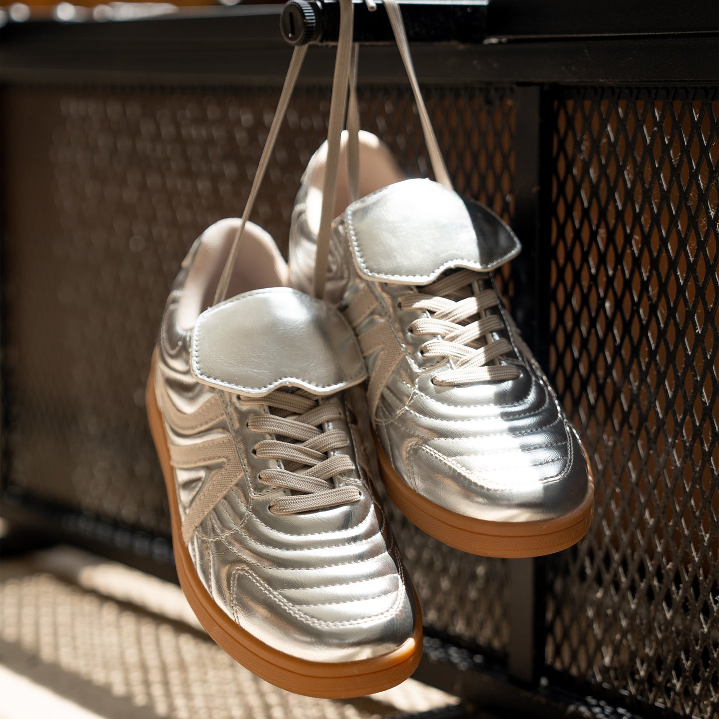 ROSELLA CARLIE WOMEN'S WALKING SNEAKERS SILVER